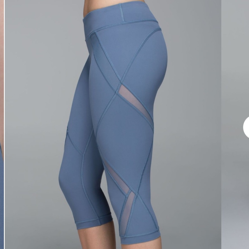 EUC Lululemon Cool To Street Crop Size 10